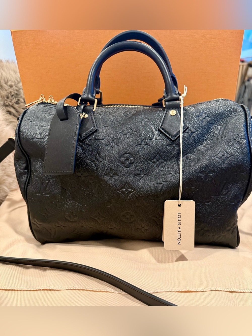 Louis Vuitton Black Embossed Leather Soft Speedy 30 Bandoulière BRAND NEW